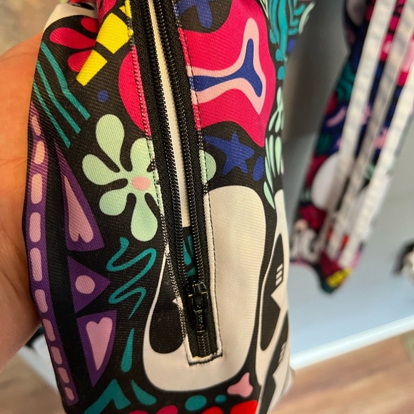 Adidas Originals Red Bomber Jacket with Graphic Design - Picture 7 of 8